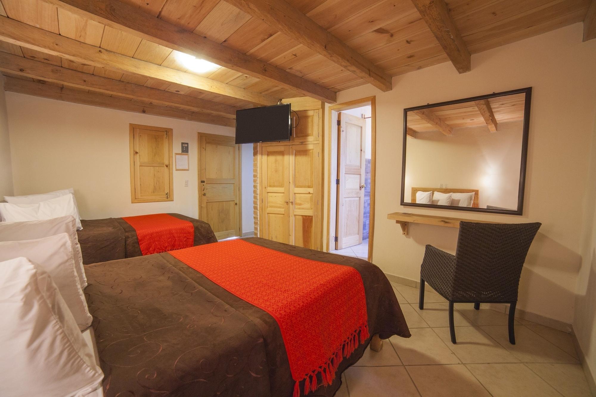Hotel Adobe Y Teja San Cristóbal de Las Casas Esterno foto